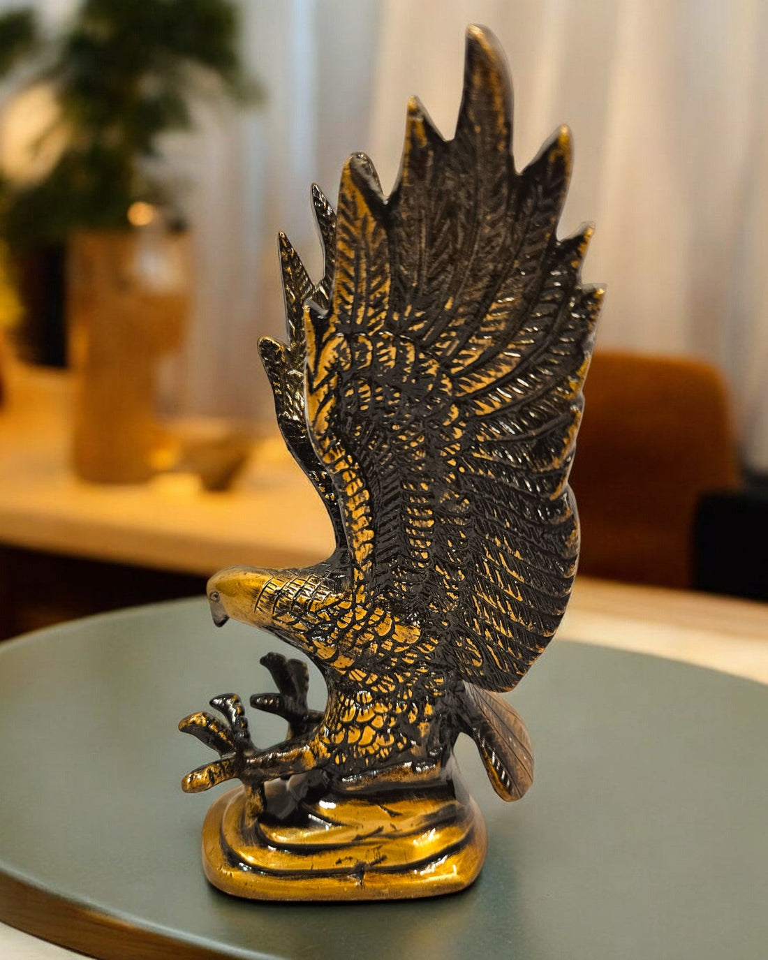 Brass Flying Eagle Statue | |(7 X 3 X 4) inch|Weight- 1 kg