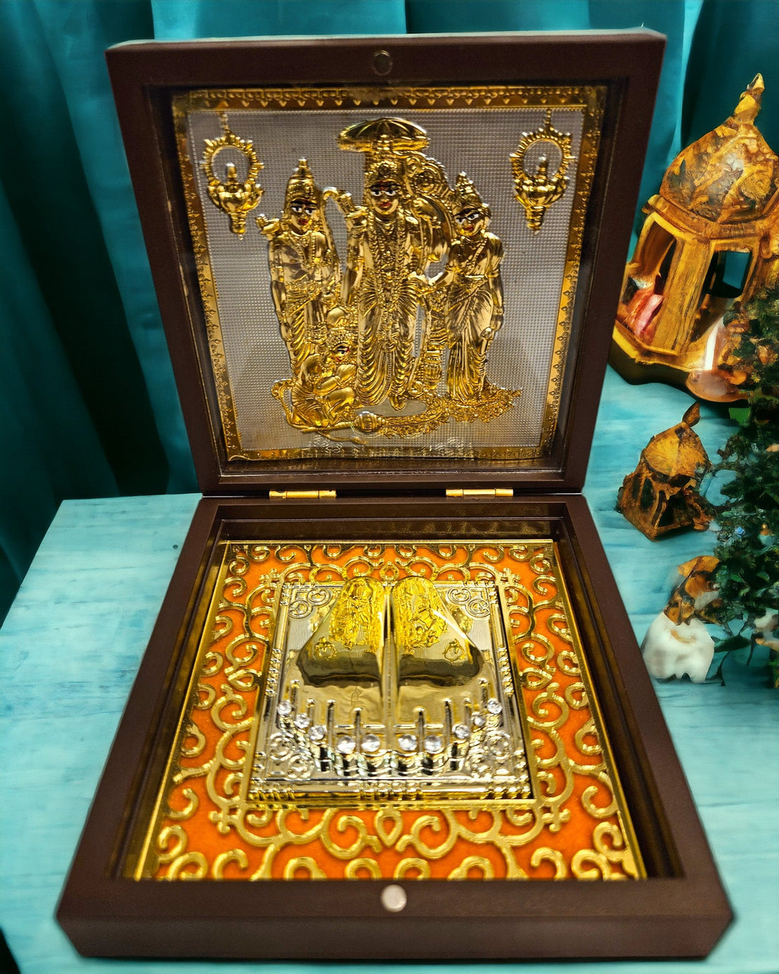 Gold Foil Jai Shri Ram Gift \Pooja Box |(5 X 4.5 X 4.5 inch)|Weight-0.18 kg